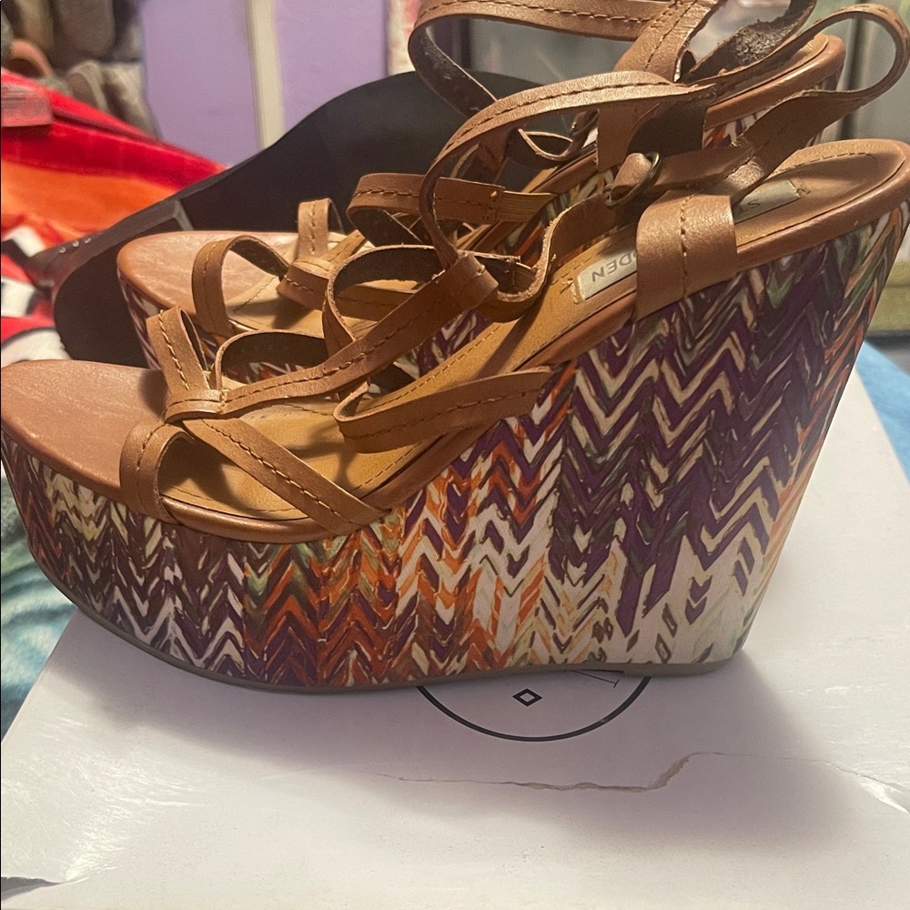 Steve Madden Brown Multicolor Strappy Wedges